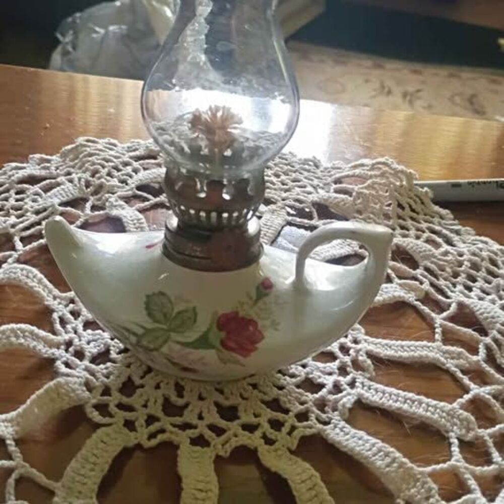 Vintage Floral Ceramic Mini Oil Lamp